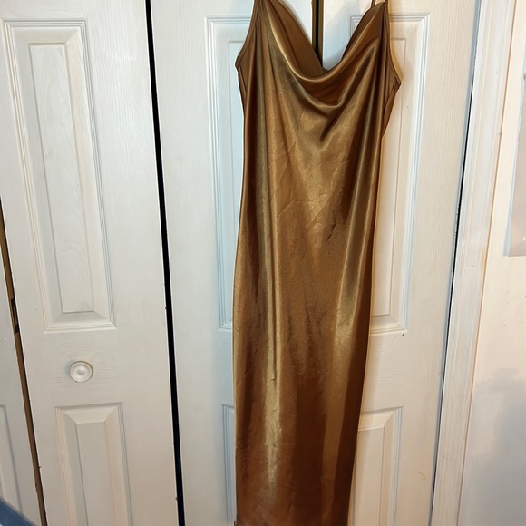 Brown beautiful fall satin long dress. Beautiful for the fall time. Wore once/ - Picture 1 of 4